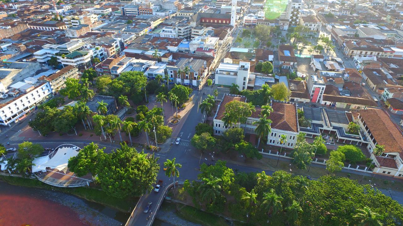 Hotel Cafe Plaza Tuluá Exterior foto