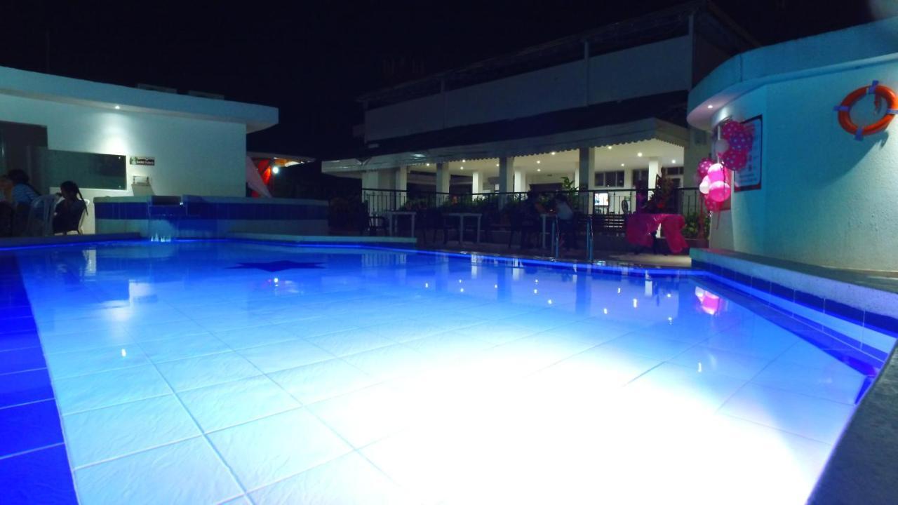 Hotel Cafe Plaza Tuluá Exterior foto